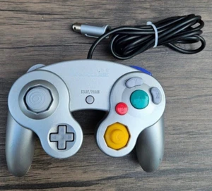 Nintendo GameCube Controller Silver - DOL-003 Genuine Original T45 - Picture 1 of 2