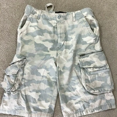 BOY'S URBAN PIPELINE UP CARGO FADED CAMO SHORTS SIZE 18 INNER DRAWSTRING - Image 1 of 4