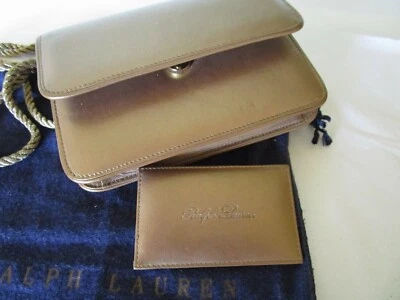 Mini embreagem de couro dourado metálico RALPH LAUREN com alça de ombro de corda torcida - Imagem 1 de 4