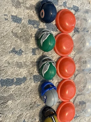 De colección NFL Mini Gumball Casco de Fútbol Americano 5 Cascos Lote Águilas Osos Halcones Marinos Foto 1 de 4