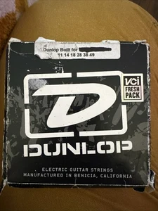 Dunlop Saiten für E-Gitarre 11-49 neu ungeöffnete Verpackung ist nicht in gutem Zustand - Bild 1 von 2