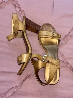 Sandalias de tacón Coach and Four de cuero vegano tostado para mujer talla 10 Foto 1 de 4