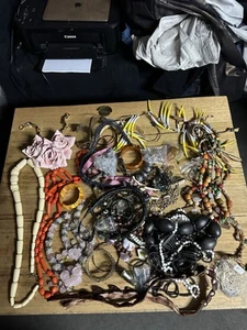 costume jewellery - Picture 1 of 7