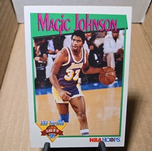 1991-92 NBA Hoops - NBA Yearbook #321 Magic Johnson - Picture 1 of 2