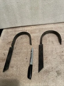 Pair Of 90mm,Deep Half Round Gutter Rafter Bracket Spike Support Q2 - Picture 1 of 4