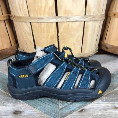 Keen Newport H2 Blue Black Water Friendly Hiking Sandals Youth Boys Size 3  - Image 1 of 4