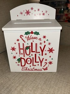 NUOVO DOLLY PARTON Have a Holly Dolly CARTOLINE DI NATALE cassetta postale lettere a Babbo Natale DG - Foto 1 di 1