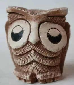 Estatuilla de búho ojos grandes cerámica inusual hecha a mano adorable estatuilla pintada a mano -- - Imagen 1 de 1