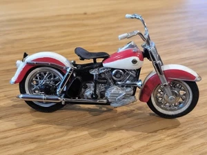 Franklin Mint 1/24 Scale 1958 Harley Davidson Duo-Glide - Red White - Picture 1 of 9