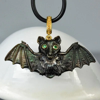 Carved Black Mother-of-Pearl Bat Pendant Gold Vermeil Sterling Silver 5.59g - Image 1 of 4