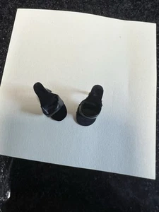 Vintage Barbie schwarze offene Zehenpartie Schuhe hochhackige Pantoletten echtes Paar Japan keine Splits - Bild 1 von 2