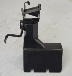 2005-2013 Chevy Corvette C6 Seat Belt Bracket Right Side Used 15939734 10364733 - Picture 1 of 6