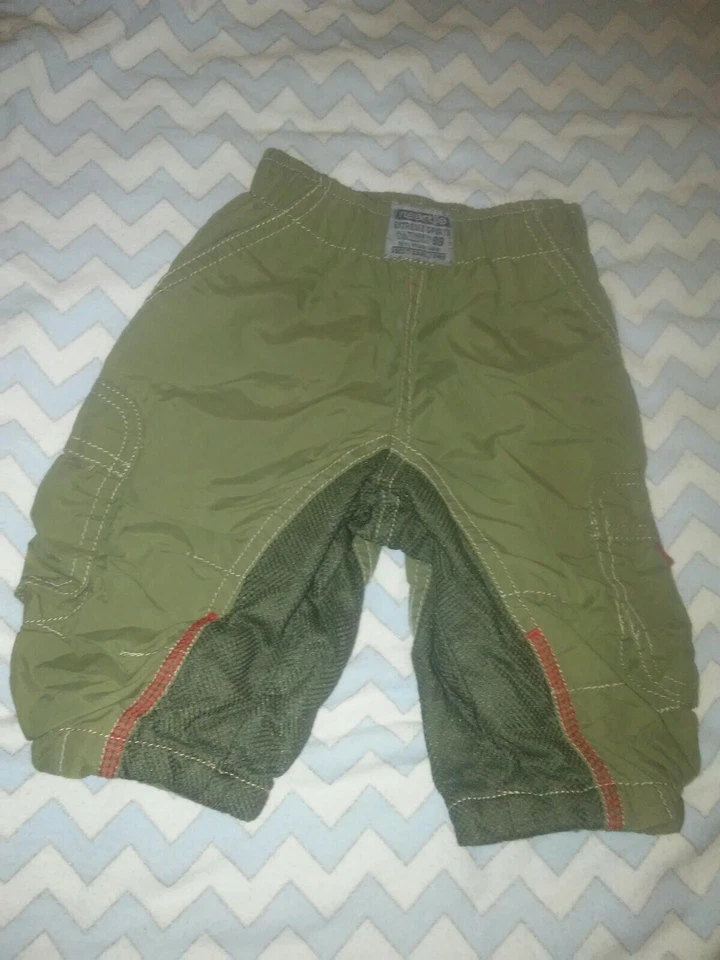 Naartjie Baby 男孩裤子 0-3mo 码,绿色雪地裤 — 第 1/4 张图片