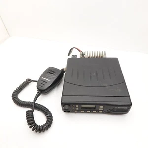 Vintage Motorola GTX Two Way Radio Model M11URD6CB1AN With Hand Held Microphone - Zdjęcie 1 z 11