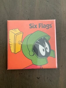 Six Flags Warner Bros. Looney Tunes Marvin the Martian 1996 Refrigerator Magnet - Picture 1 of 2