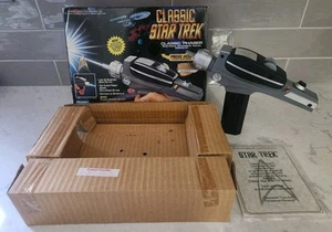 Playmates Classic Star Trek Phaser w/ Box 1994 Starfleet Standard Issue 6118 TOS - Picture 1 of 24