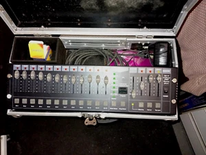 Steuergerät Botex DC-12 DMX 12 Kanal Lichtsteuerung - Bild 1 von 3