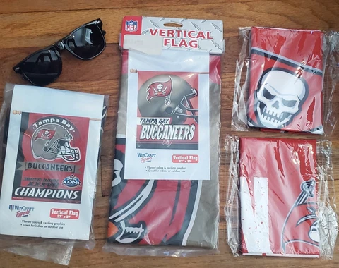 NFL TB Buccaneers Season Ticket Holder Mini Banners, Vertical Flags, Sunglasses Cover