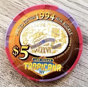 $5 Tropicana 1994 NFR Rodeo Buckle Casino Chip - Las Vegas, Nevada *LTD 1500* - Foto 1 di 2