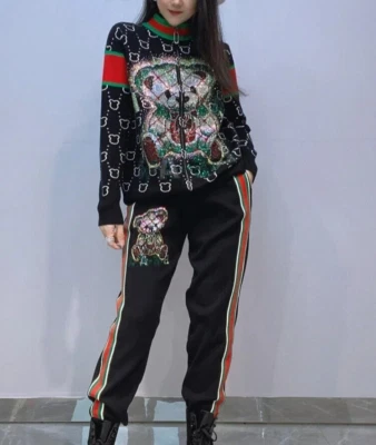 Nuevo conjunto de 2 piezas de chándal tejido con diamantes de imitación de lujo para mujer Foto 1 de 4