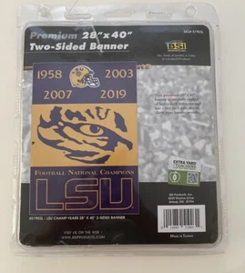 NCAA LSU Tigres "CHAMPIONSHIP YEARS" 2 CARAS 28" X 40" BANNER con manga poste de 2” - Imagen 1 de 5