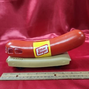 Banco vintage Oscar Mayer Wienermobile 10" de largo - Imagen 1 de 15