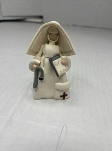 Minimalist Nurse Nun Figurine unmarked good condition - Picture 1 of 8