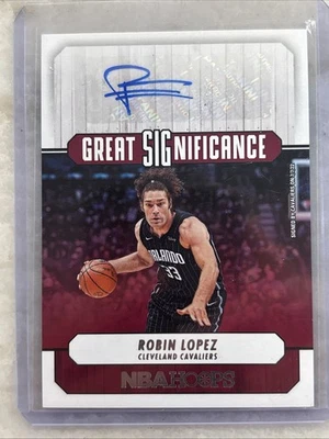 Aros de la NBA Panini 2022-23 gran significado Robin López #GS-RLC automático Foto 1 de 2
