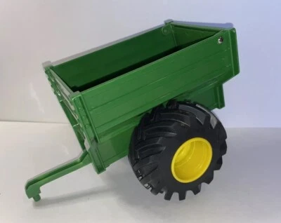 John Deere Tomy Green Tractor Trailer Cart Plastic Rubber Tires - Image 1 of 4
