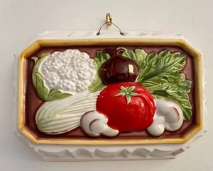 Wall Hanging Vegetables Ceramic Mold GAILSTYN-SUTTON Towle Company Hand Painted - Picture 1 of 8