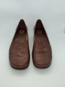 Trotters Women's Brown Woven Aspen Leather Low Heel Slip-On Dress Shoes, Size 9N - Picture 1 of 10