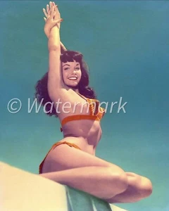 Pin-up Bettie Page vintage - glamour de los años 50 en foto de 8x10 - Imagen 1 de 1