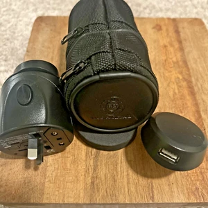 Adaptador de enchufe de viaje Grand Circle + USB - Imagen 1 de 11