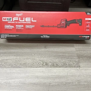 Milwaukee M12 FUEL 8" Hedge Trimmer Kit (2533 -21) - Picture 1 of 5