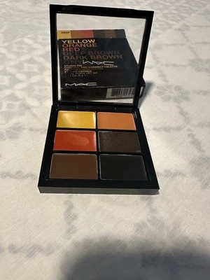 Mac Cosmetics Conceal And Correct Palette-deep Shades - Image 1 of 4