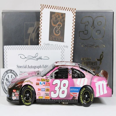 Ford David Gilliland 2007 autografiado Elite #38 rosa M&M's Susan G Komen ¡RARO!! Foto 1 de 4