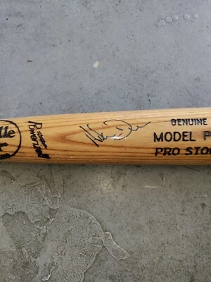 Adam Dunn Autographed Baseball Bat Cincinnati Reds - Image 1 of 3