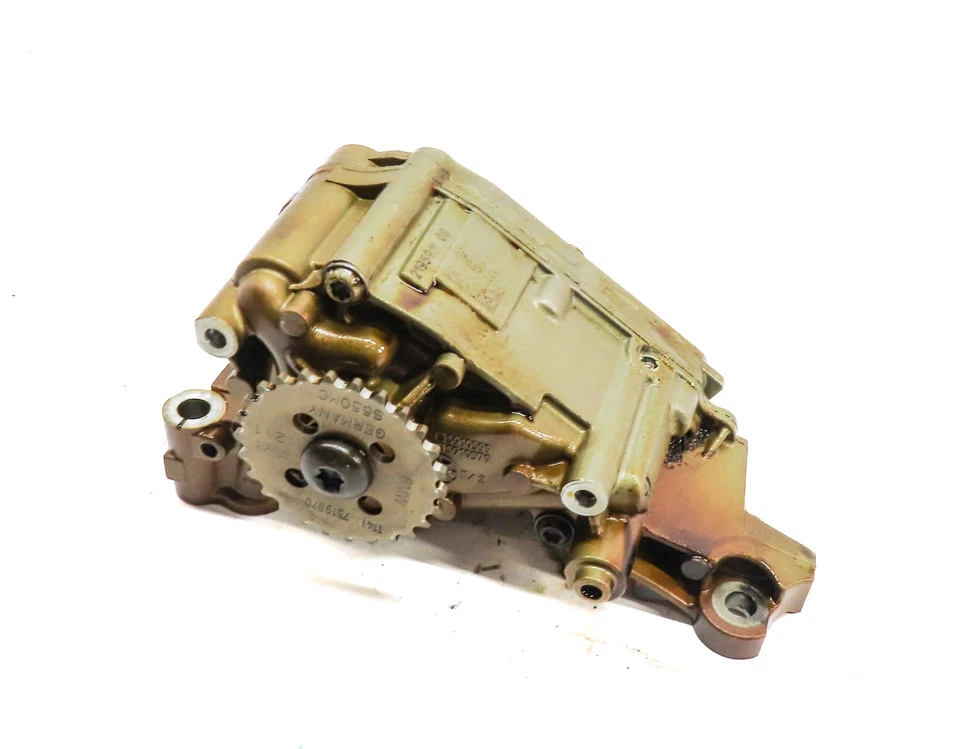 BMW 535I (F10) 2011 3,0 L (N55) conjunto de bomba de fluido de aceite de motor Foto 1 de 4