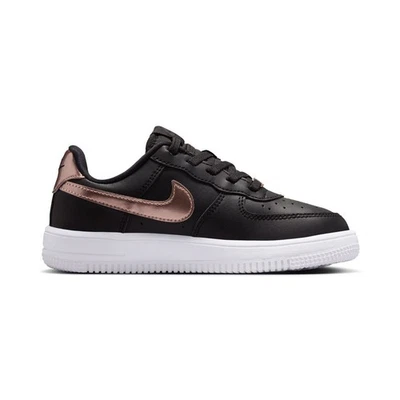 NIÑOS PREESCOLAR NIKE FORCE 1 LOW SE EASYON_NEGRO/MTLC ROJO HF5484-001-TALLA 10 Foto 1 de 3