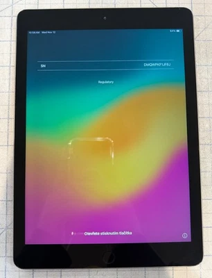 Apple iPad 6ta generación - 32 GB - Gris - tal cual para salvamento/piezas/desmontaje Foto 1 de 4