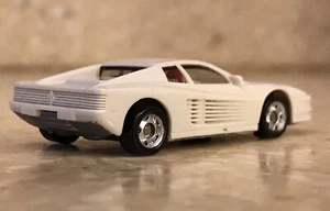 HO Scale Ferrari Testarossa • Monogram Models • Ready For Your Layout - Picture 1 of 12