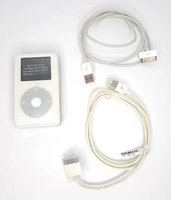 Apple + HP Invent iPod Classic 4th Generation 40GB MP103 (PE436A) v3.0.1 White - Image 1 of 4
