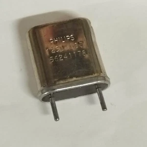 Quartz 1.250 Mhz 1250 kHz Philips NEUF/NOS Lot 1 Pcs E9H33/8 - Imagen 1 de 3