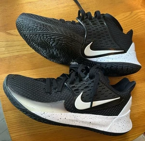 Scarpe sneakers Nike Kyrie Low 2 nero bianco AV6337-002 NBA taglia 10,5 EC LN - Foto 1 di 8