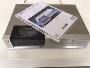 PHILIPS CD-300.   RARE FIRST GEN. PLAYER.   SERVICED & RECAPED.   MINT CONDITION