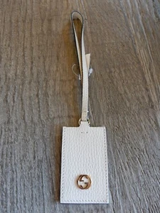 New GUCCI GG Pebbled leather Luggage Travel Tag Bag charm With GG Detail, Cream - Picture 1 of 9