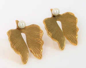 VINTAGE BEAUTIFUL 14K YELLOW GOLD FINE BUTTERFLY SHAPE WINGS PEARL EARRINGS 2.9G - Picture 1 of 2