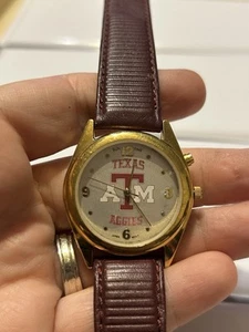 Vintage Sun Time Texas A&M Watch Gold Tone Maroon Leather Band Works New Battery - Picture 1 of 5