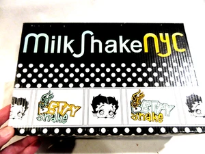 Sneakers alte Milk Shake NYC Betty Boop 8 1/2 nuove con scatola con etichette - Foto 1 di 5