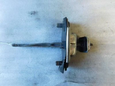 Tapón puerta delantera conductor izquierdo L/F detención base 4 puertas 01-02 KIA SPORTAGE uHO-42 Foto 1 de 3